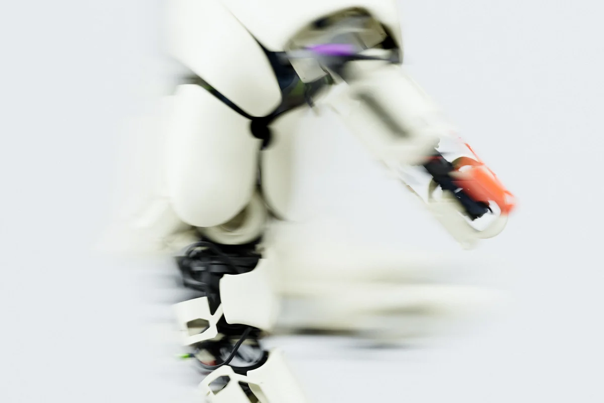 catk_robots_prod_sh040_angry_v011_jk_still_v008_0282_edit.jpg