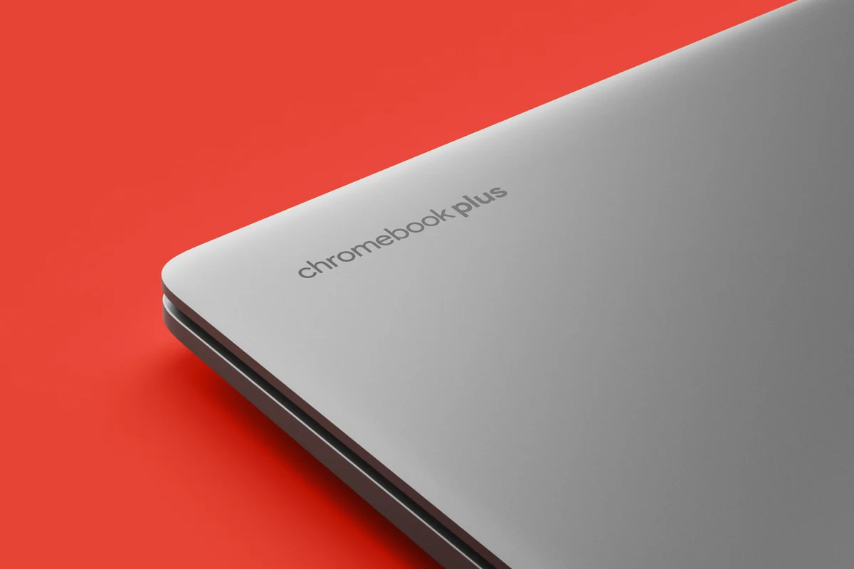 chromebook_dev_01_yaviks_hp_miamibay_portfolio_rs_v006_comp_v001_rs.jpg