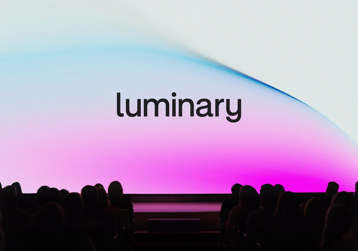 Screen 22ML Mockup.jpg